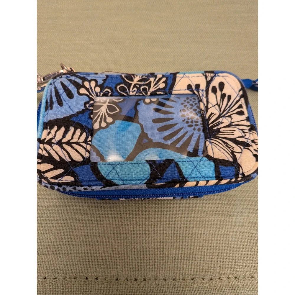 Vera Bradley Wristlet Wallet Blue Floral ID‎ Window Card Slots Zip Pouch